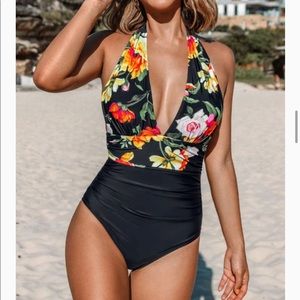 Floral 1 piece swimsuit, NWT, Cupshe